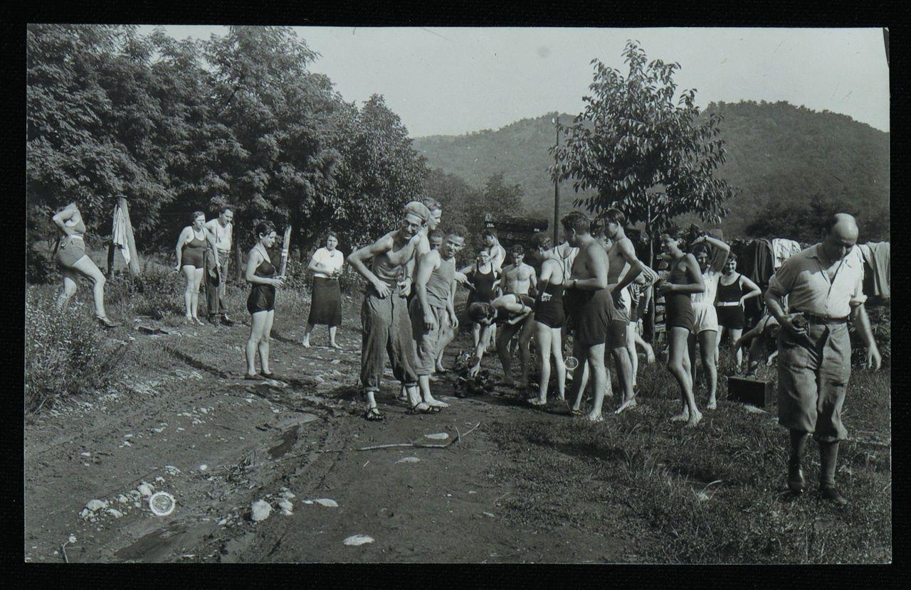 A Munka-kör túráján, Göd, 1929, Lengyel Lajos felvétele, PIM-Kassák Múzeum